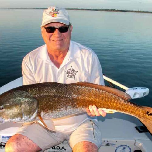 bull redfish caught in mosquito lagoon with central florida sight fishing charters one hour from orlando
www.flatsfishingtrips.com